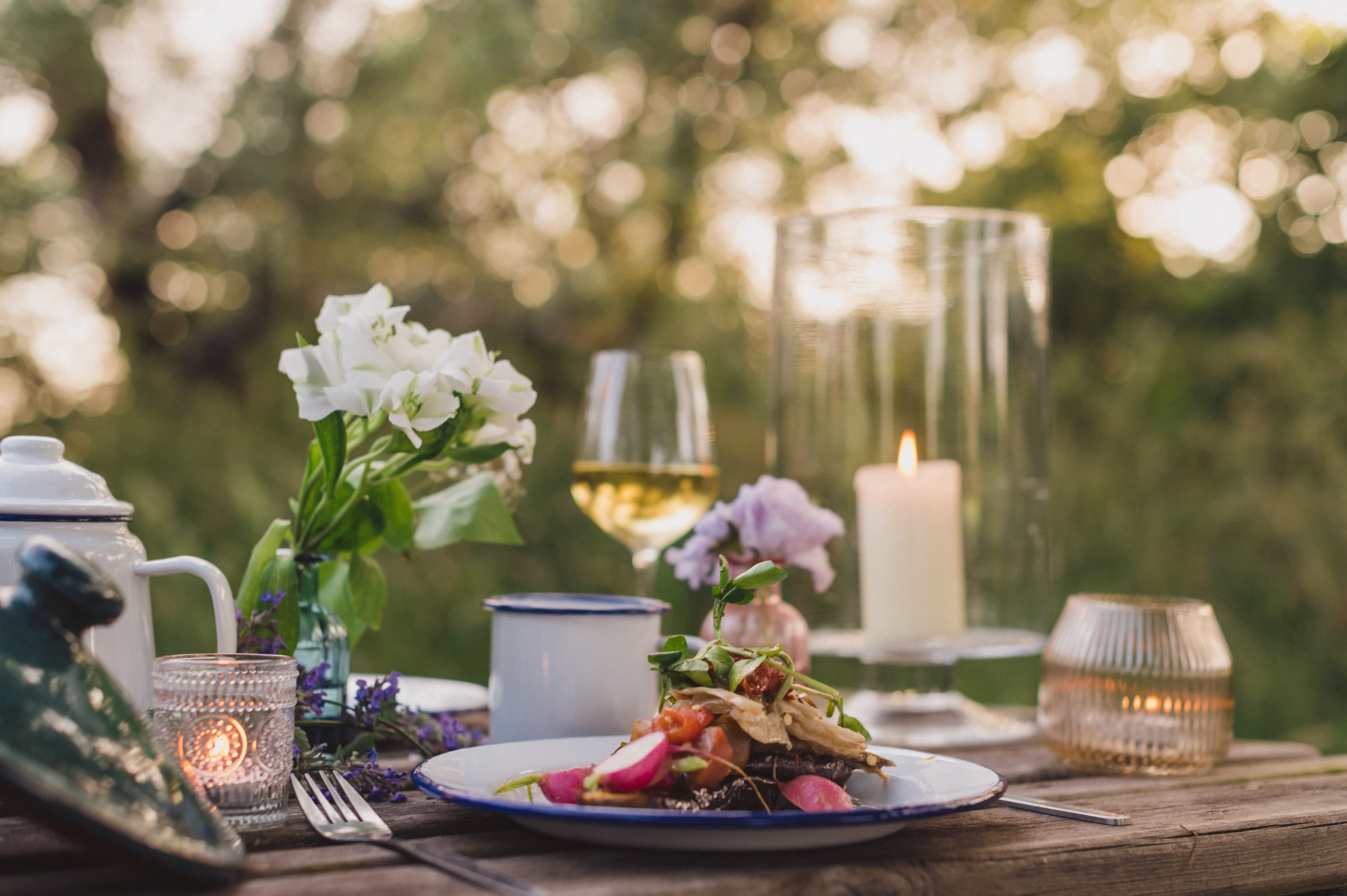outside dining elmley