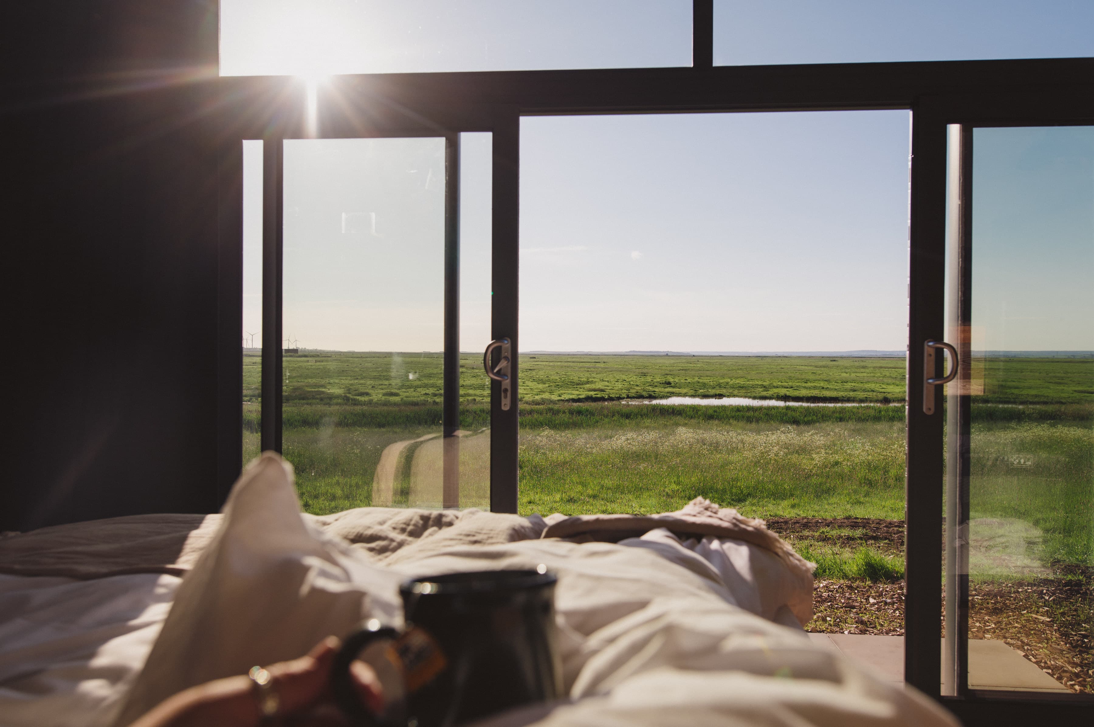 James' Hide - kent cabin stay in nature