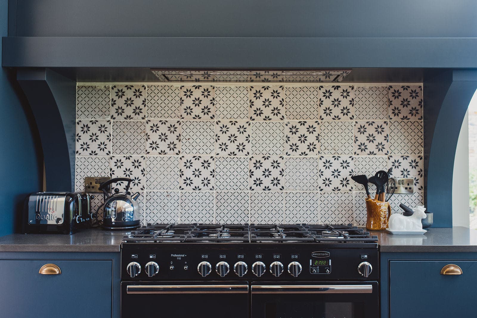 Elmley Nature Kingshill Farmhouse stove
