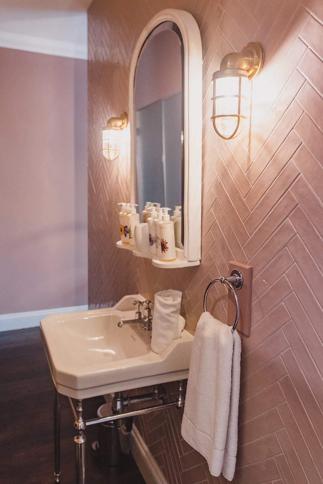 bathroom sink under mirror