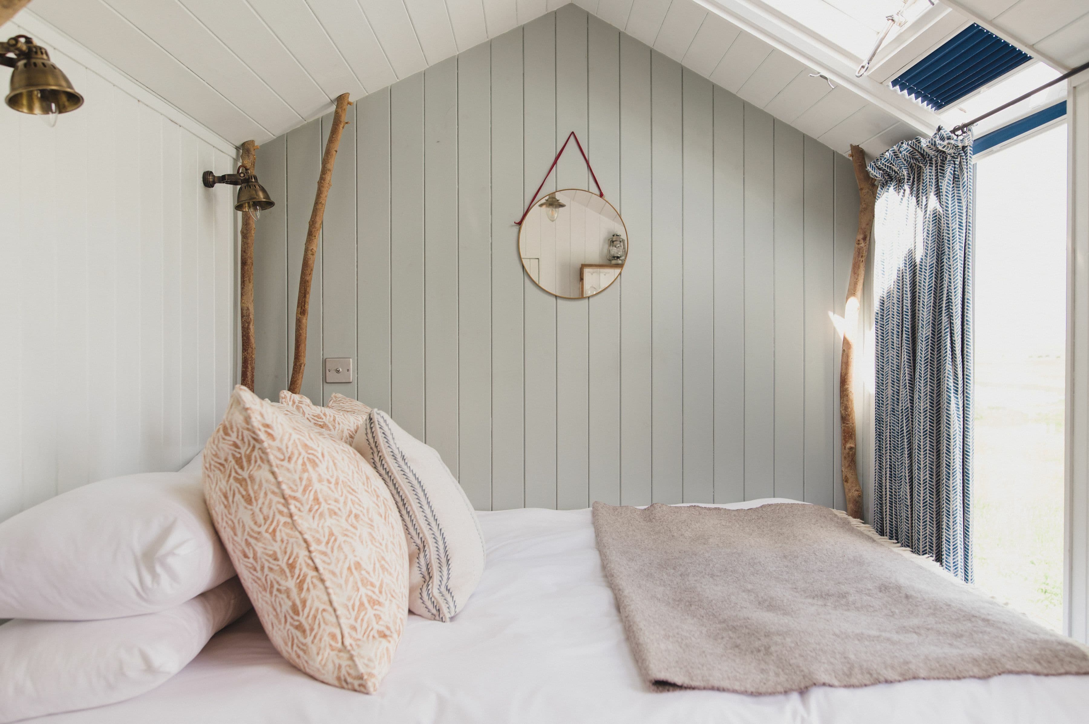 Vanellus mini cabin stays in nature